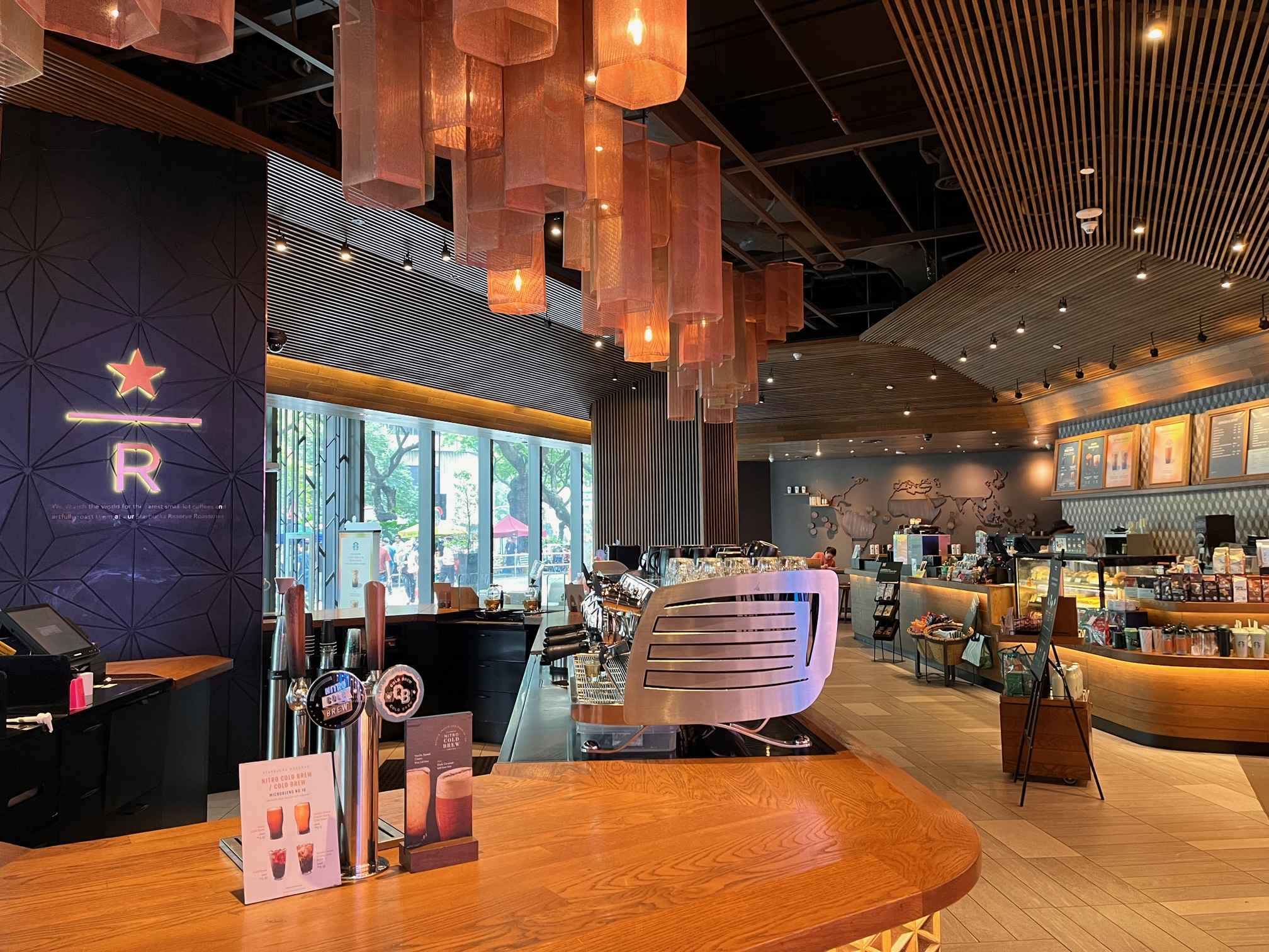 Starbucks Reserve_Shoppes at Four Seasons Place KL